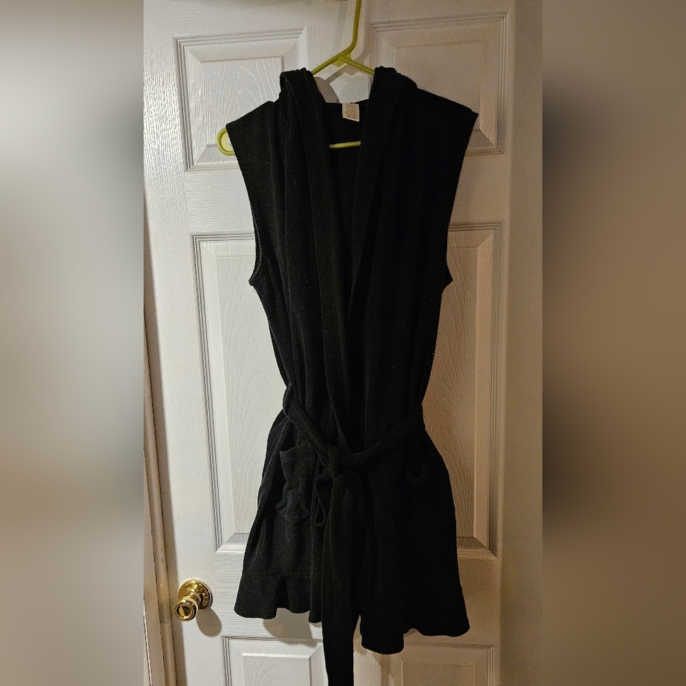 Chic Black Sleeveless Swim Coverup